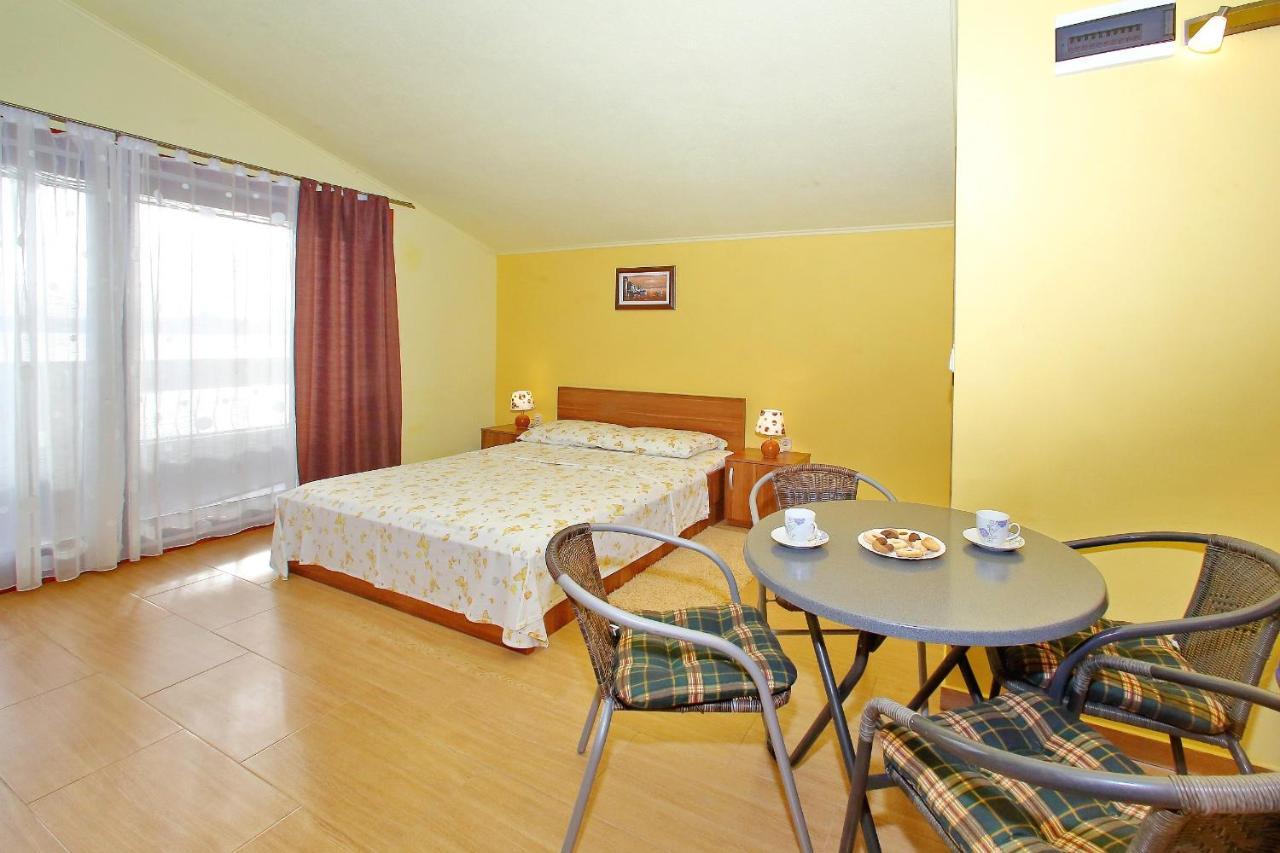Apartmani Gordana 비빈제 외부 사진